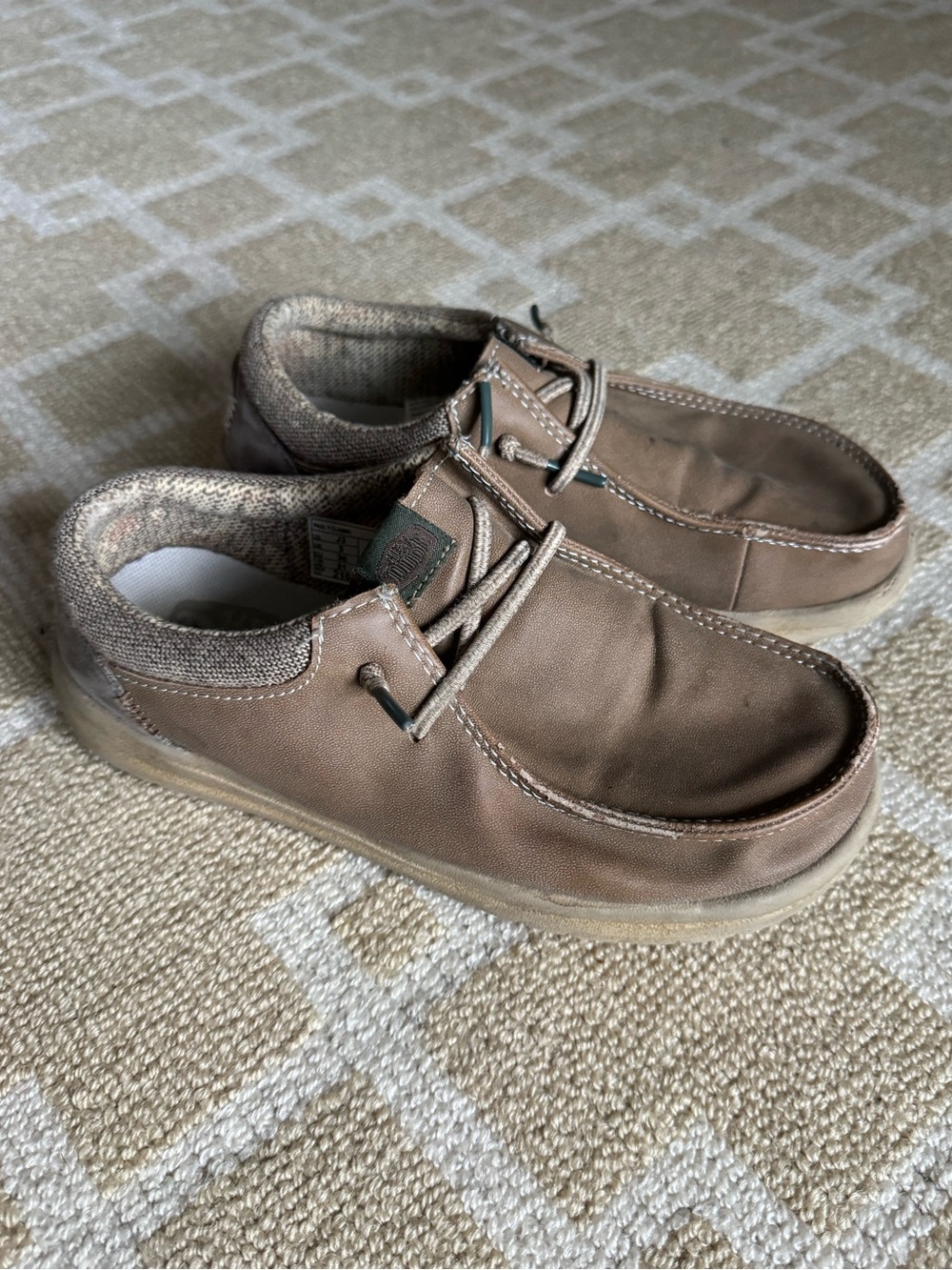 Hey Dude Paul Y Classic Slip On Casual Shoes Brown Tan Kids Size 3 - Picture 14 of 14